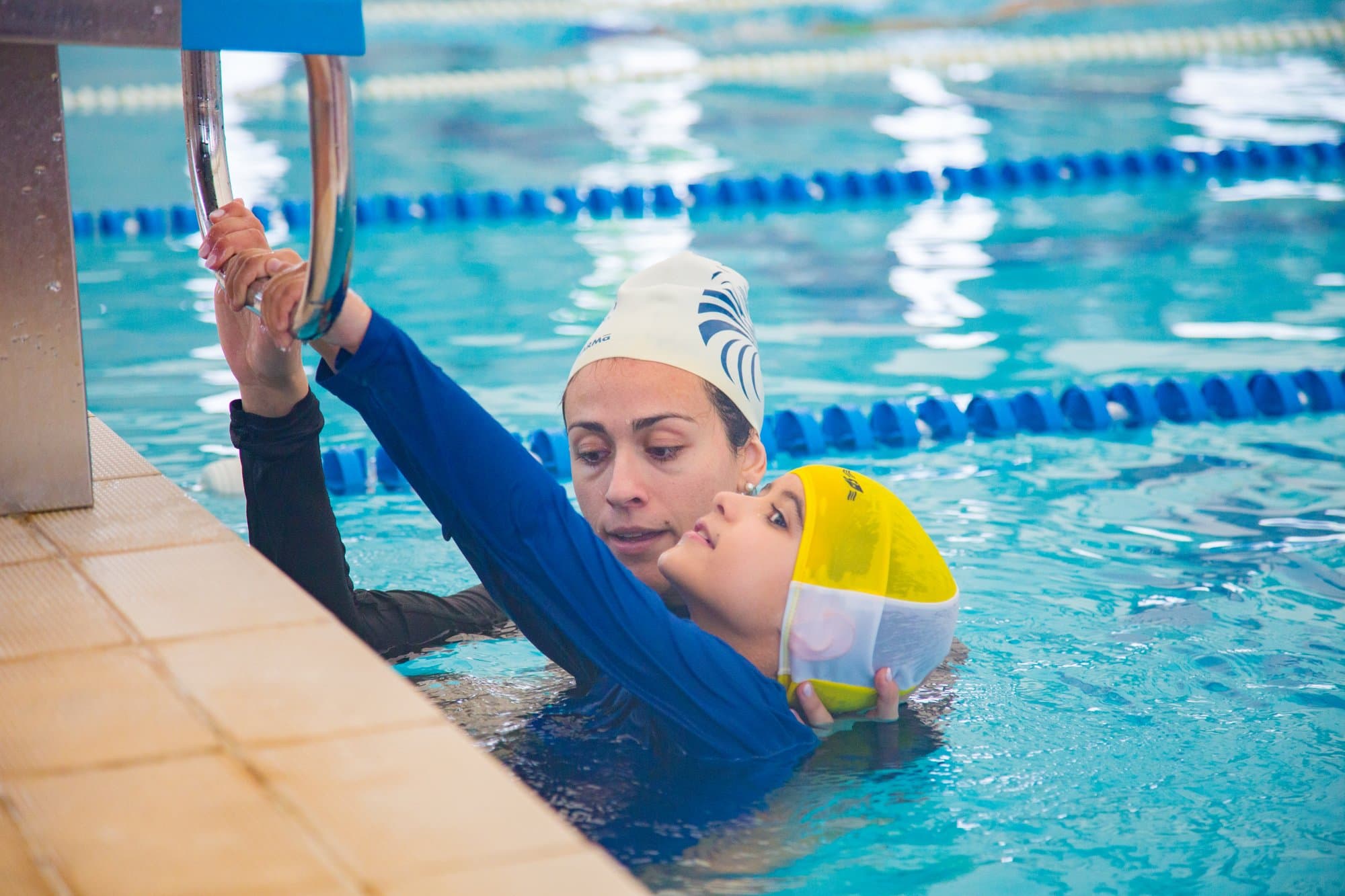 Lezione di scuola nuoto